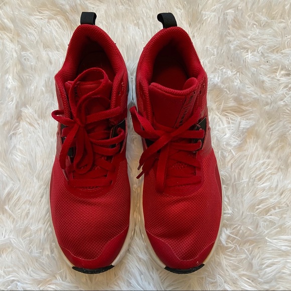 Nike Renew Retaliation TR Sneakers - Picture 2 of 9